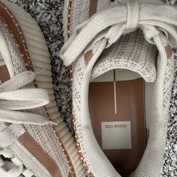 Dolce Vita Platform Sneakers Size 7.5 Beige Canvas Tan Suede Casual shoes - Picture 3 of 10